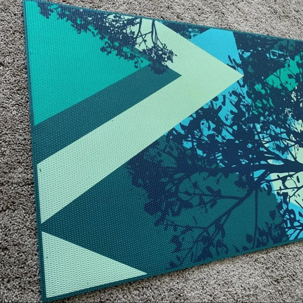Rare color Gaiam Premium Yoga Mat Green Double Sided Tree floral thick‎
